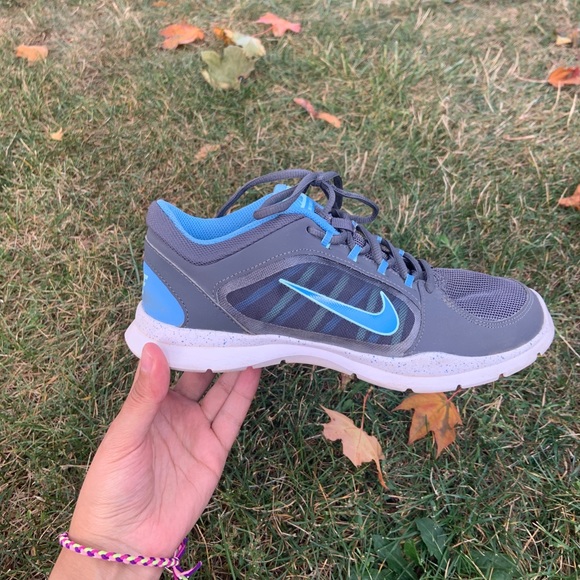 Nike training shoes W 7.5 - Picture 1 of 5